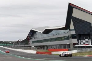 Porsche-GB-Nathalie-005.-300x200.jpg
