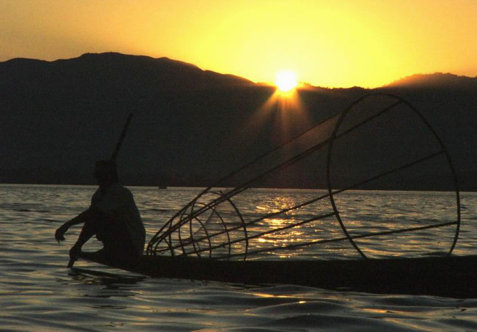 inle-lake-fisherman-sunset.jpg