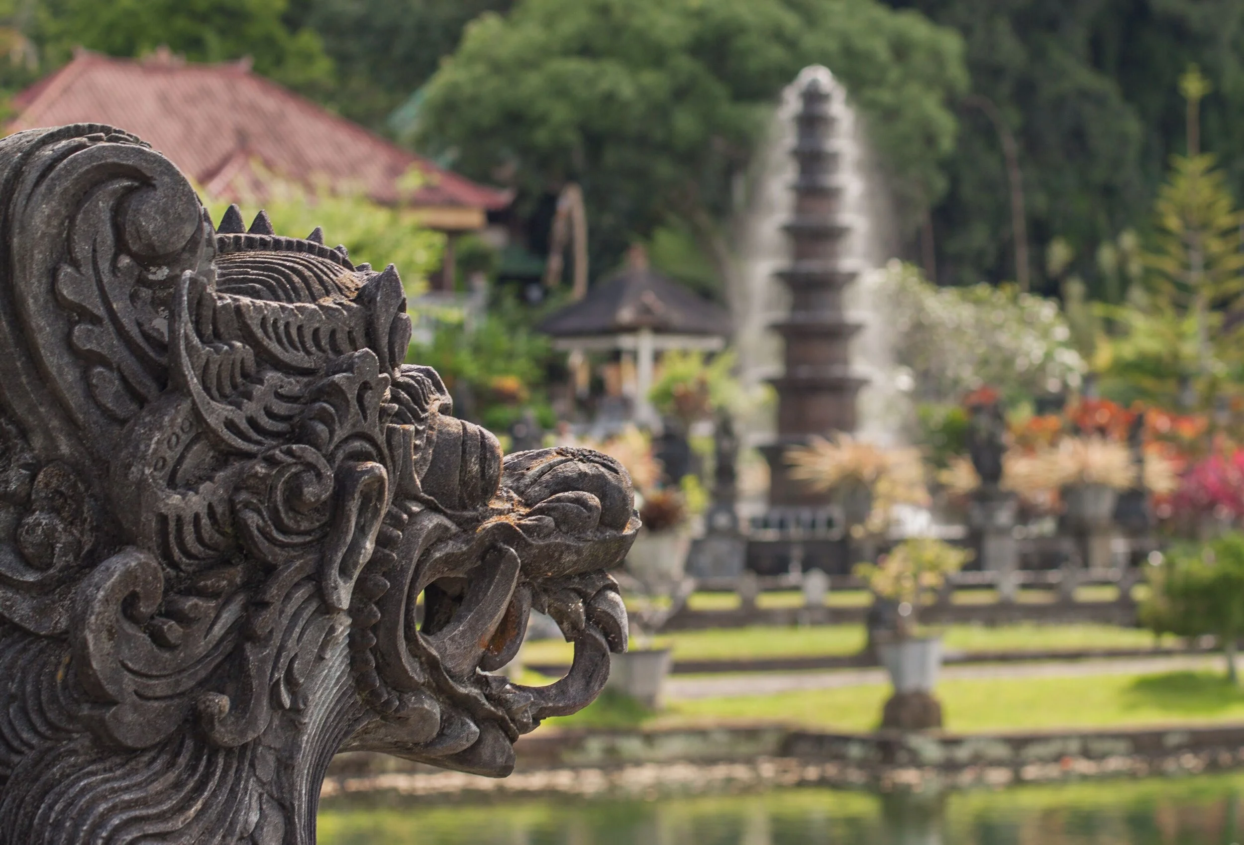 viaggi-indonesia-bali-guardiano-tempio-wadidestination.jpeg