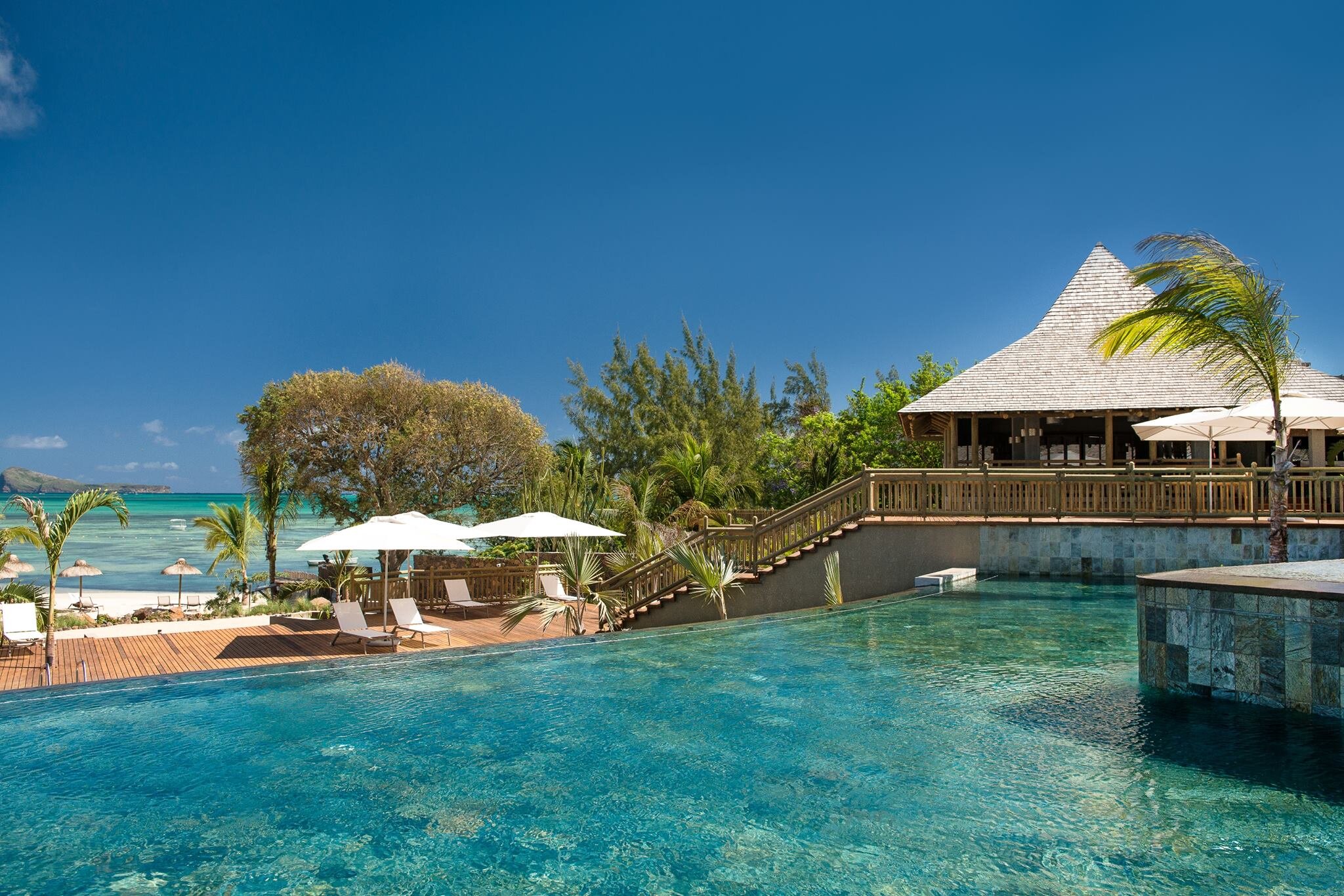 zilwa-attitude-mauritius-piscina-wadi-destination.jpg