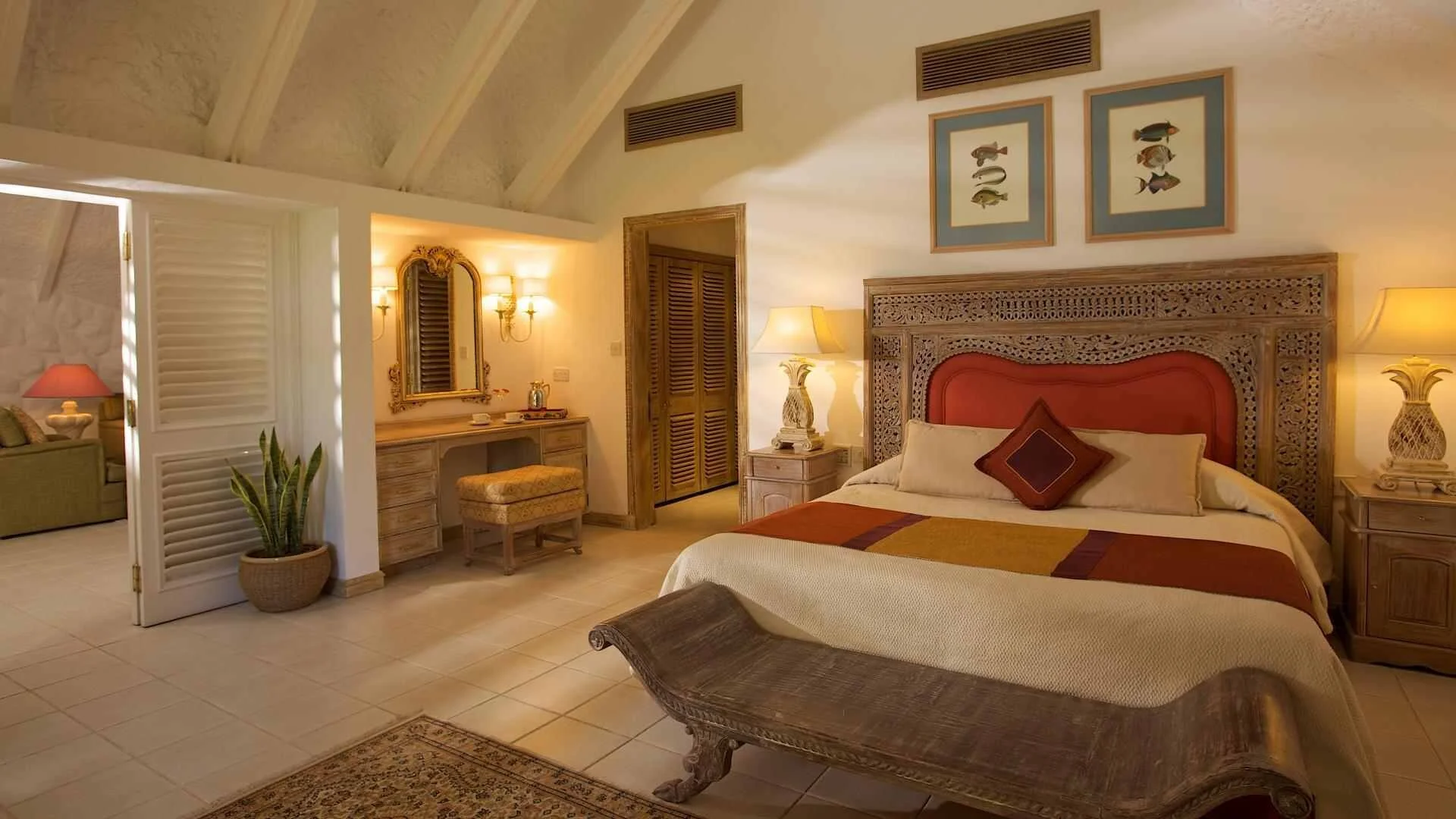 mauritius-la-pirogue-resort-flic-en-flac-senior-suite-wadi-destination.jpg