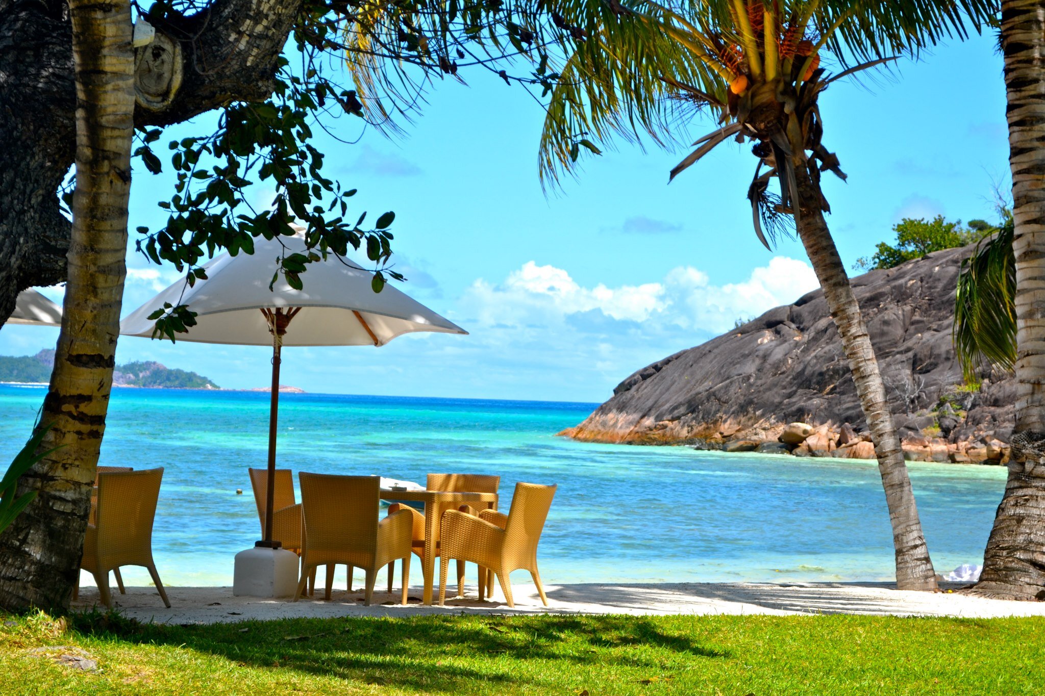 seychelles-praslin-archipel-hotel-camera-relax-wadi-destination.jpg