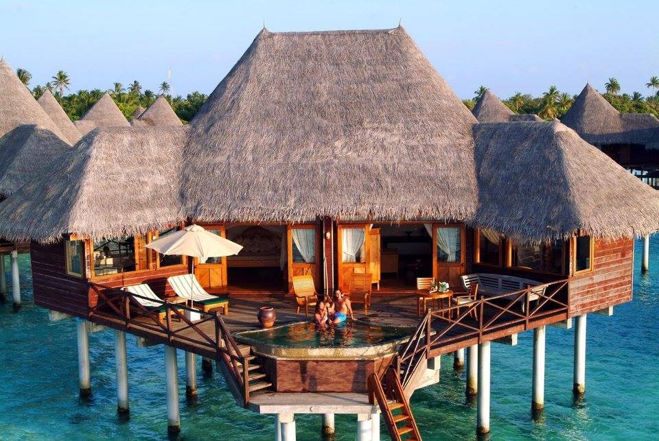 resort-maldive-coco-palm-dhuni-kolhu-sunset-lagoon-villa.jpg