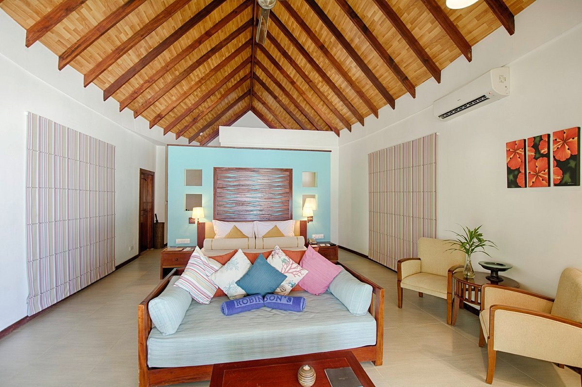 robinson-club-maldive-inside-lagoon-villa-wadi-destination.jpg
