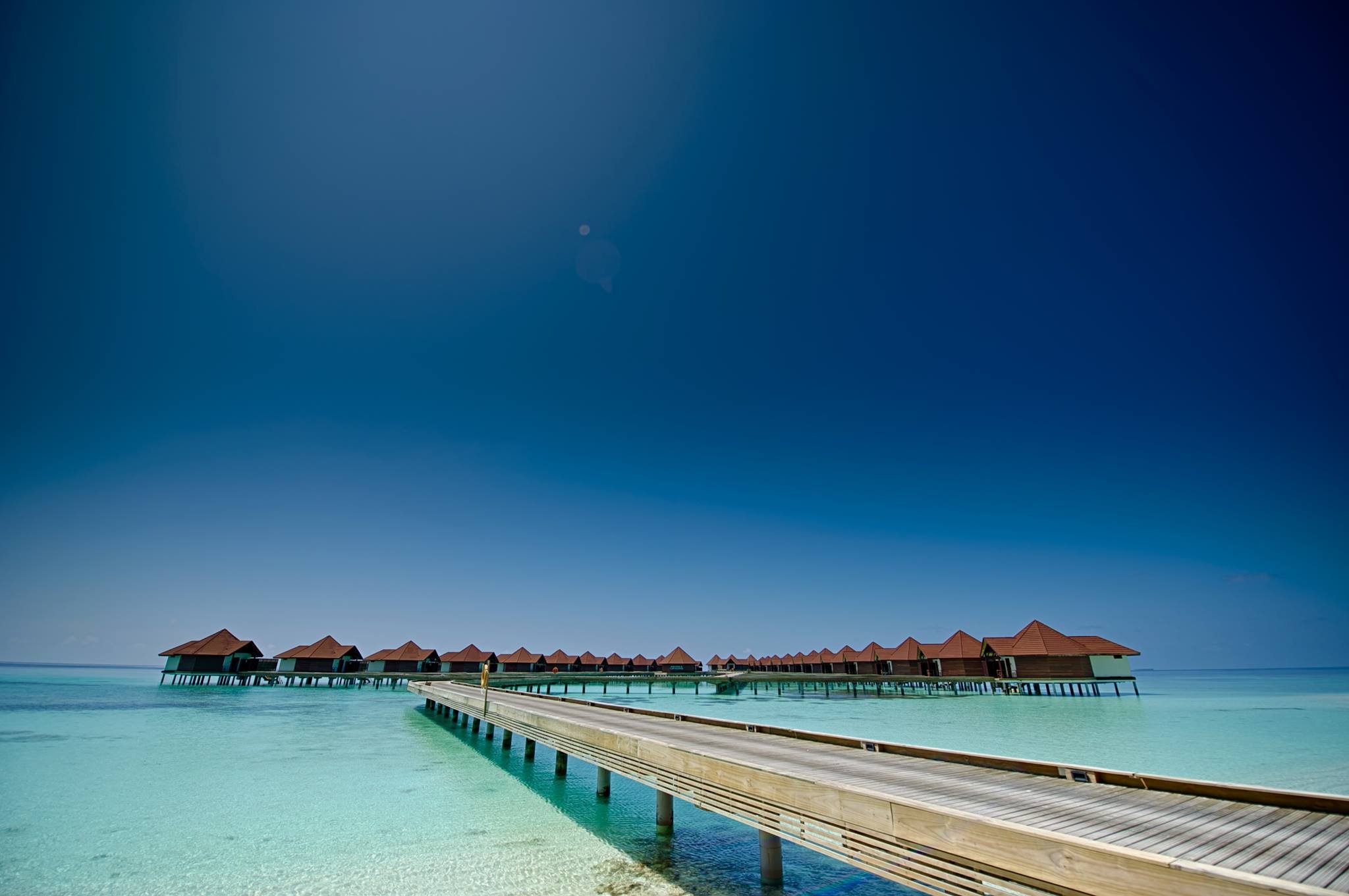 robinson-club-maldive-pontile-lagoon-villa-wadi-destination.jpg