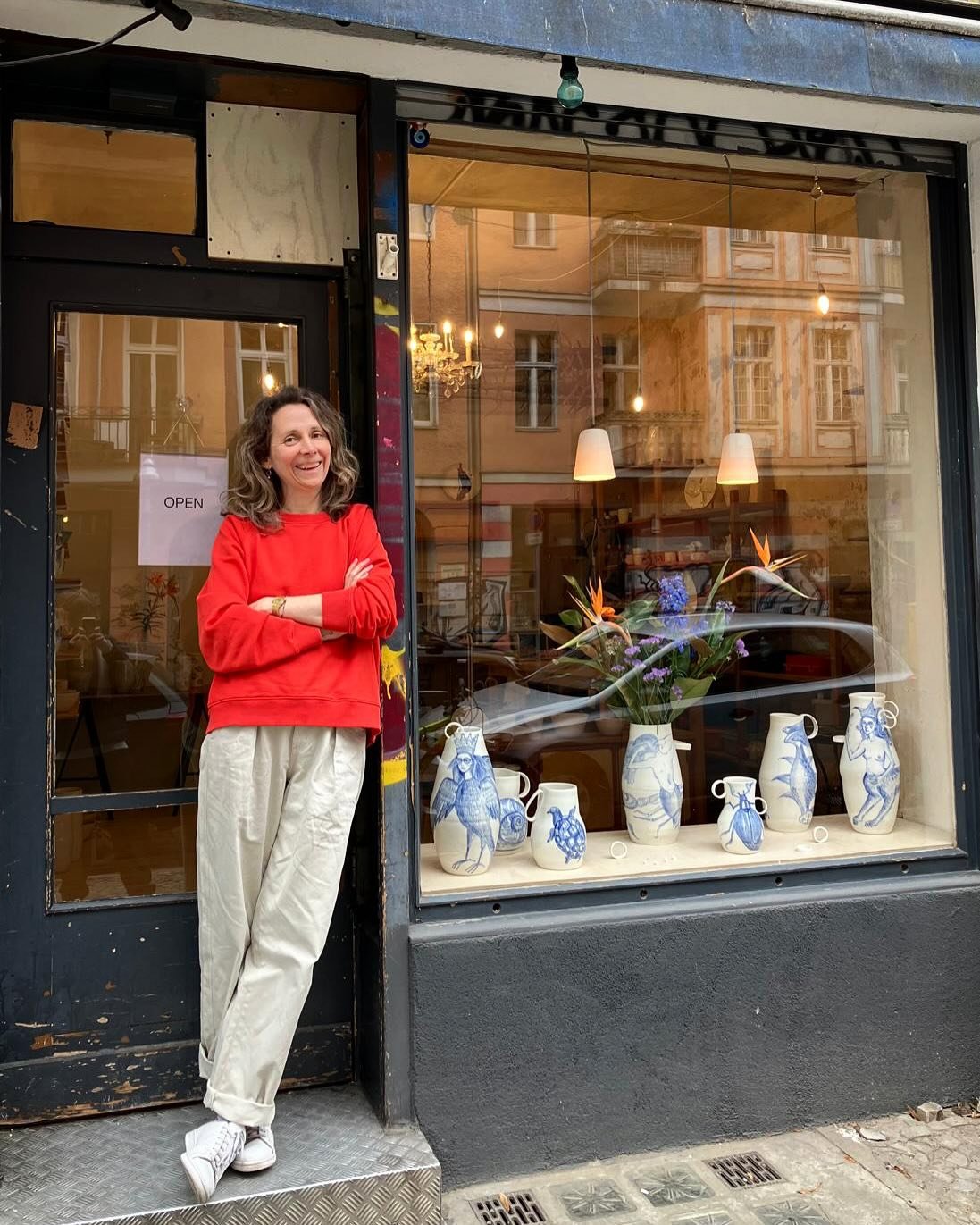 Chi lascia la strada vecchia per la nuova, sa quel che lascia ma non quel che trova. &hearts;️#zokotucha #porcelan #newstudio #neuk&ouml;lln #hobrechtstrasse #sparkleandshine #polveredisole