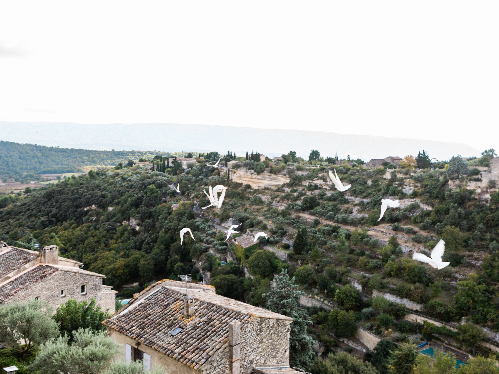 bastide_de_gordes_wedding_(c)_rory_wylie-51.jpg