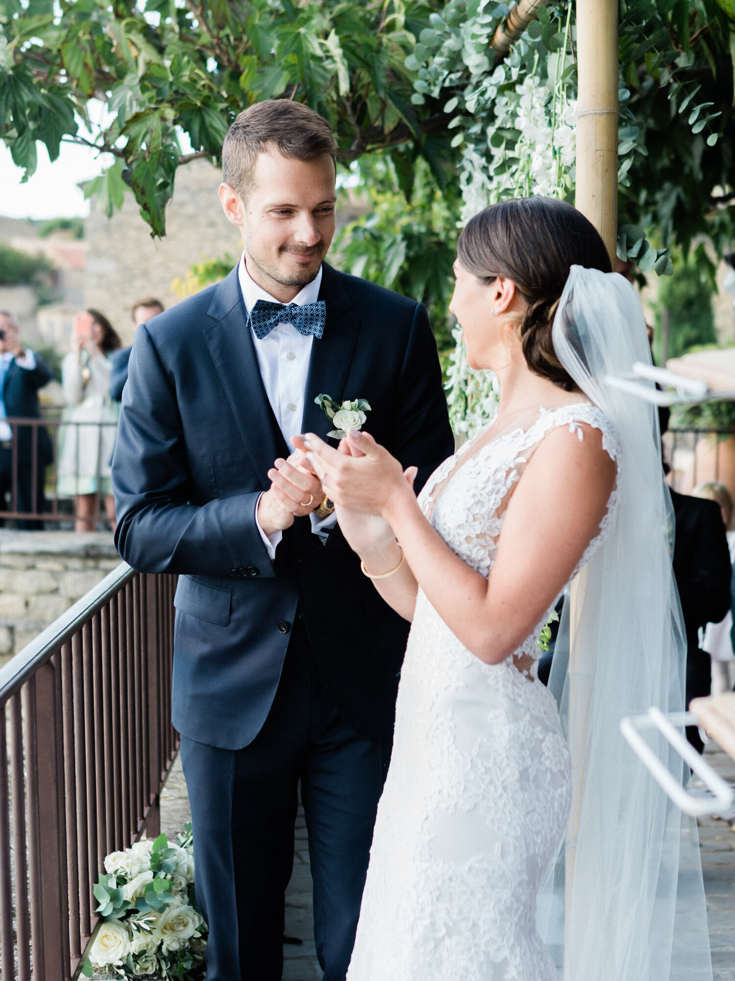 bastide_de_gordes_wedding_(c)_rory_wylie-52.jpg