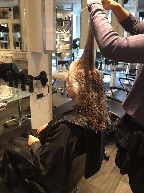 Sådan dæmper du de grå lokker