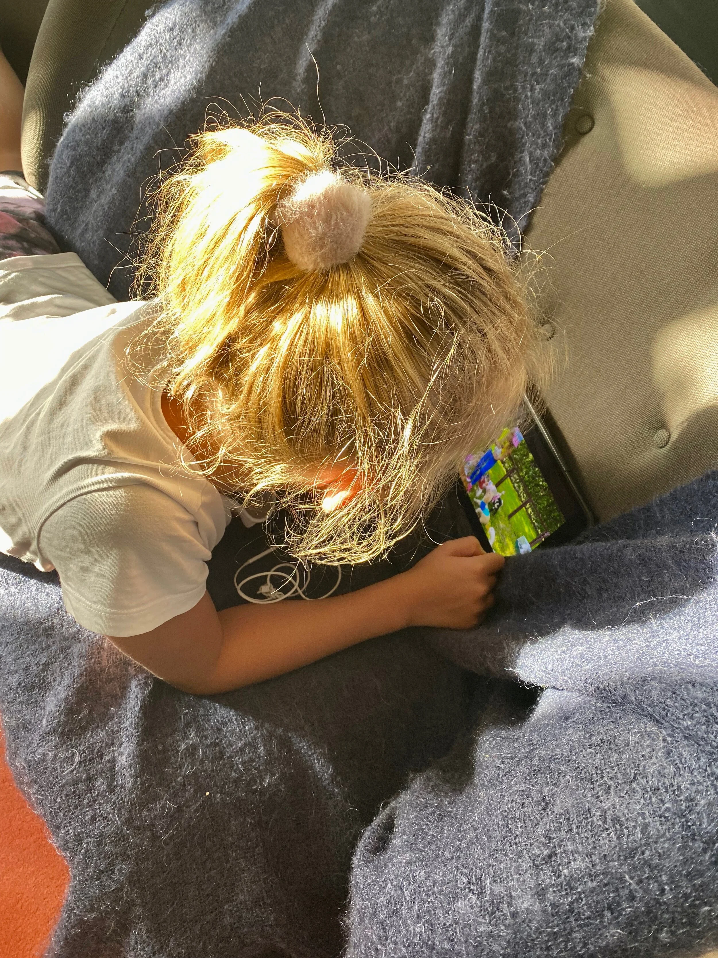 Det er svært at få kontakt, når der er en Ipad tilstede