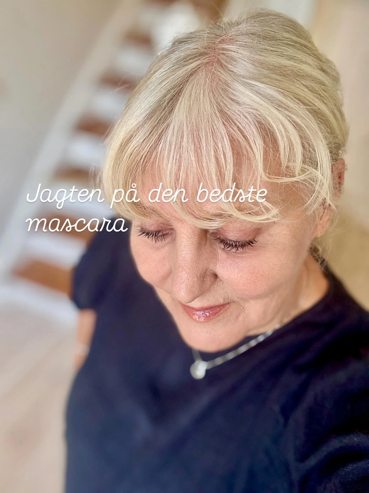 F&aring;et i gave

Her er min yndlingsmascara

N&aring;r vi bliver &aelig;ldre, gennemg&aring;r vores krop mange forandringer, og vores &oslash;jenvipper er ingen undtagelse. 

De kan blive kortere, tyndere og mindre t&aelig;tte med alderen. Det skyl