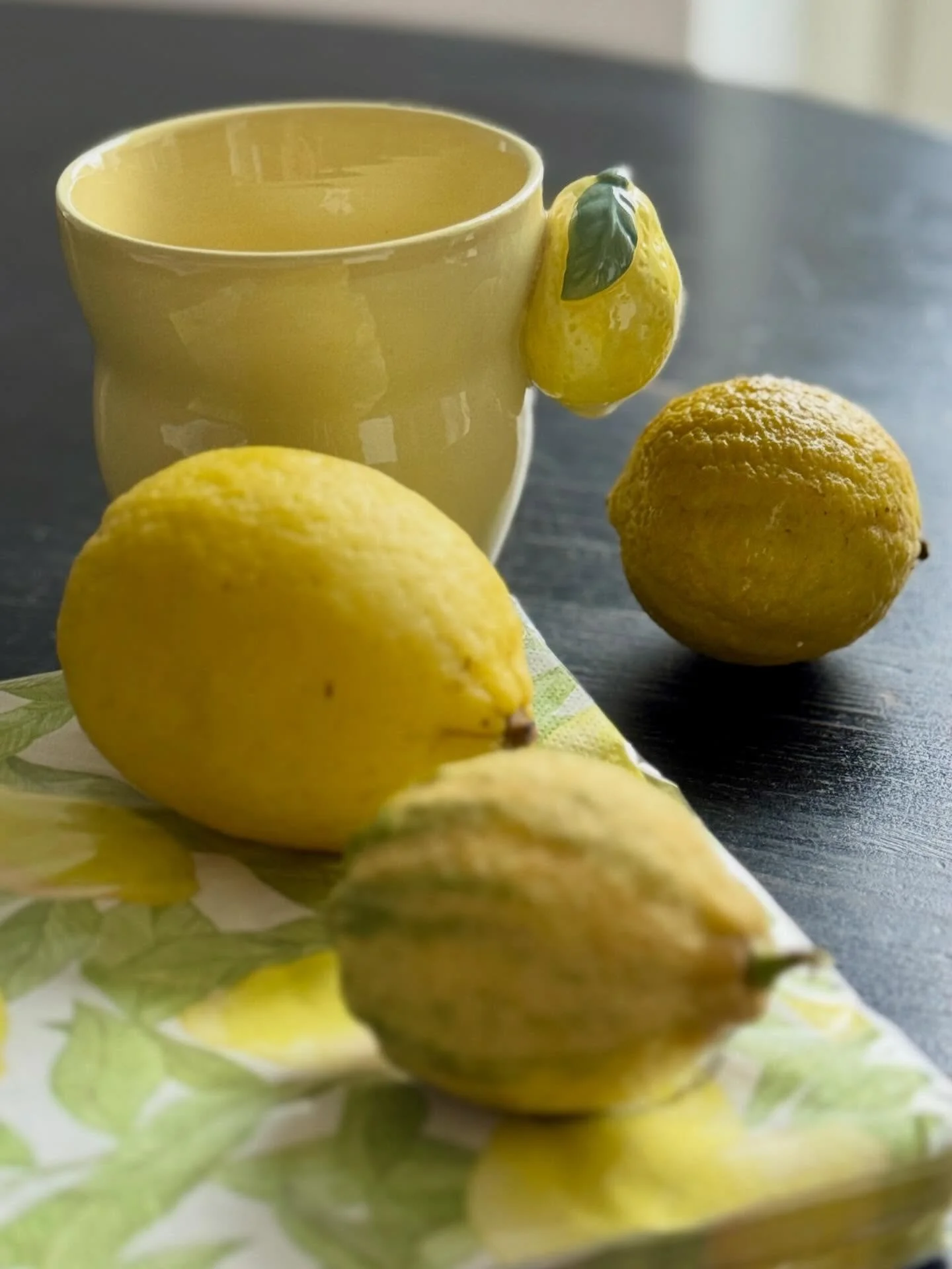 For&aring;rsfornemmelser hos @sostrenegrene 

#kop #citrus #tulips #springfeeling #s&oslash;strenrgrene