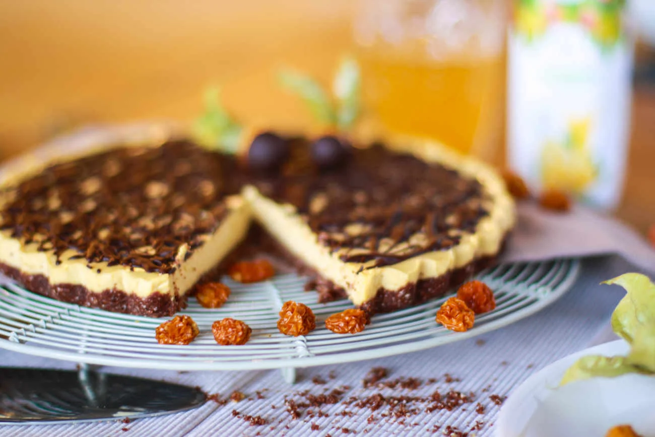 Golden berry tart.jpg