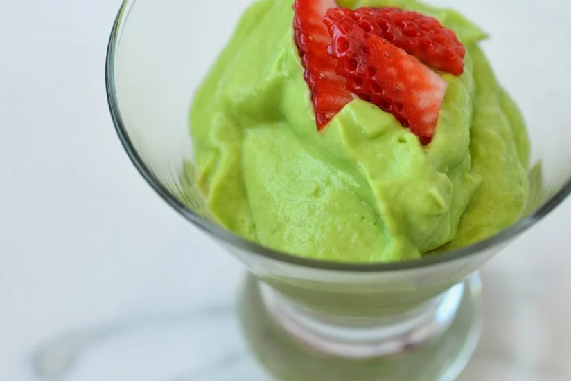 Lime Mousse with strawberries