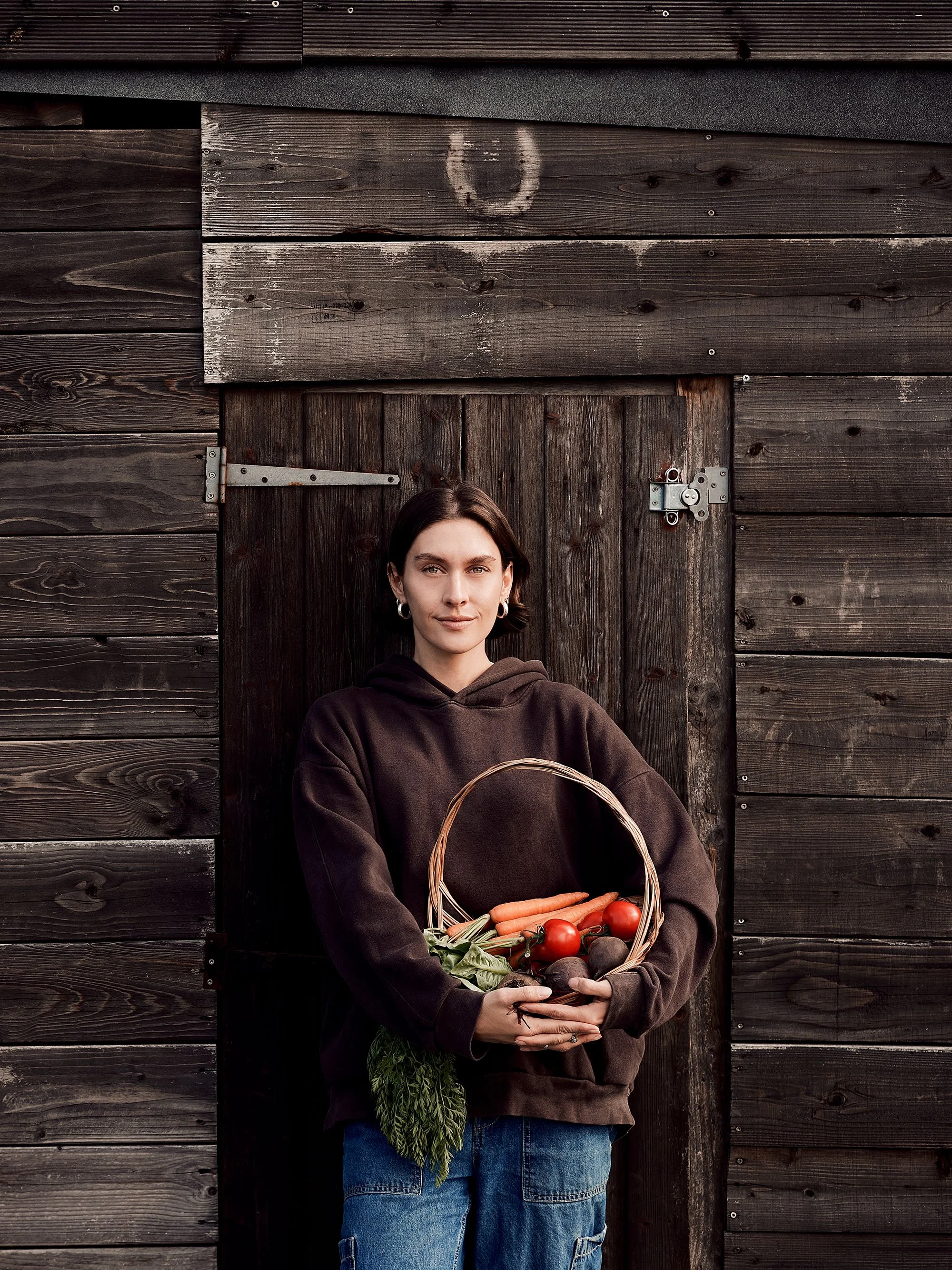 17-allotment-gardneing-advertising-photograph-waterman-phillip.jpg