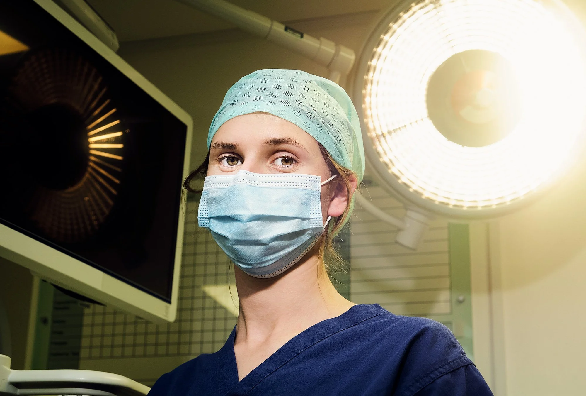 38-circle-BMI-portrait-waterman-photography-portrait-poole-hospital-photography.jpg