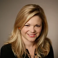 Elizabeth-Holcombe.jpg