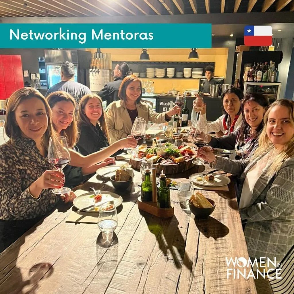 Ayer estuvimos en un evento de Networking de nuestras mentoras de WIF, en el cual pudieron conectar en persona y compartir experiencias en el Restaurant Les Dix Vins. Entre ellas estuvo Natalia Aranguiz, Carolina Leon, Cecilia Araya, Jimena Zenteno y
