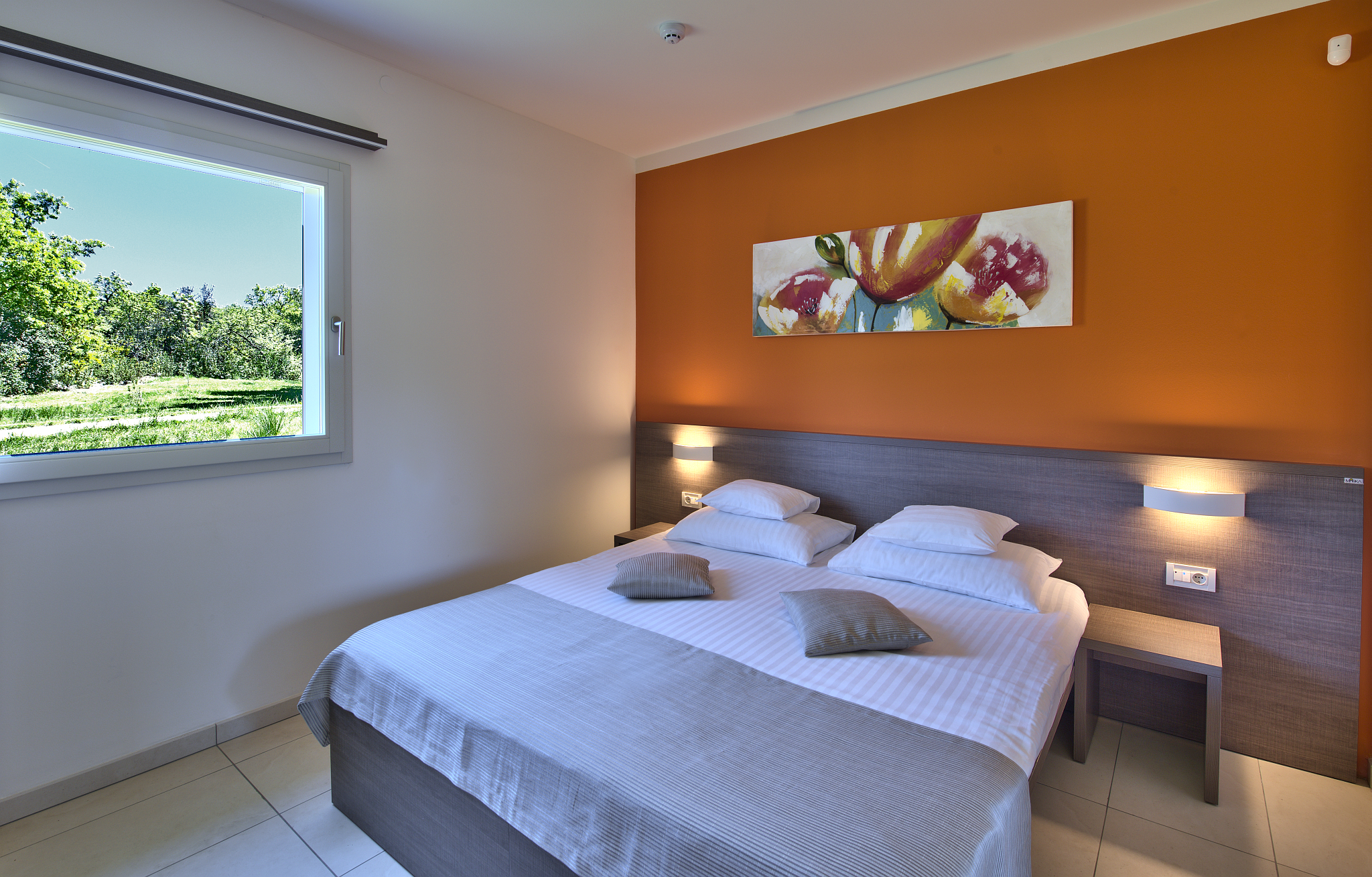 APARTMENT SEA VIEW 4.jpg