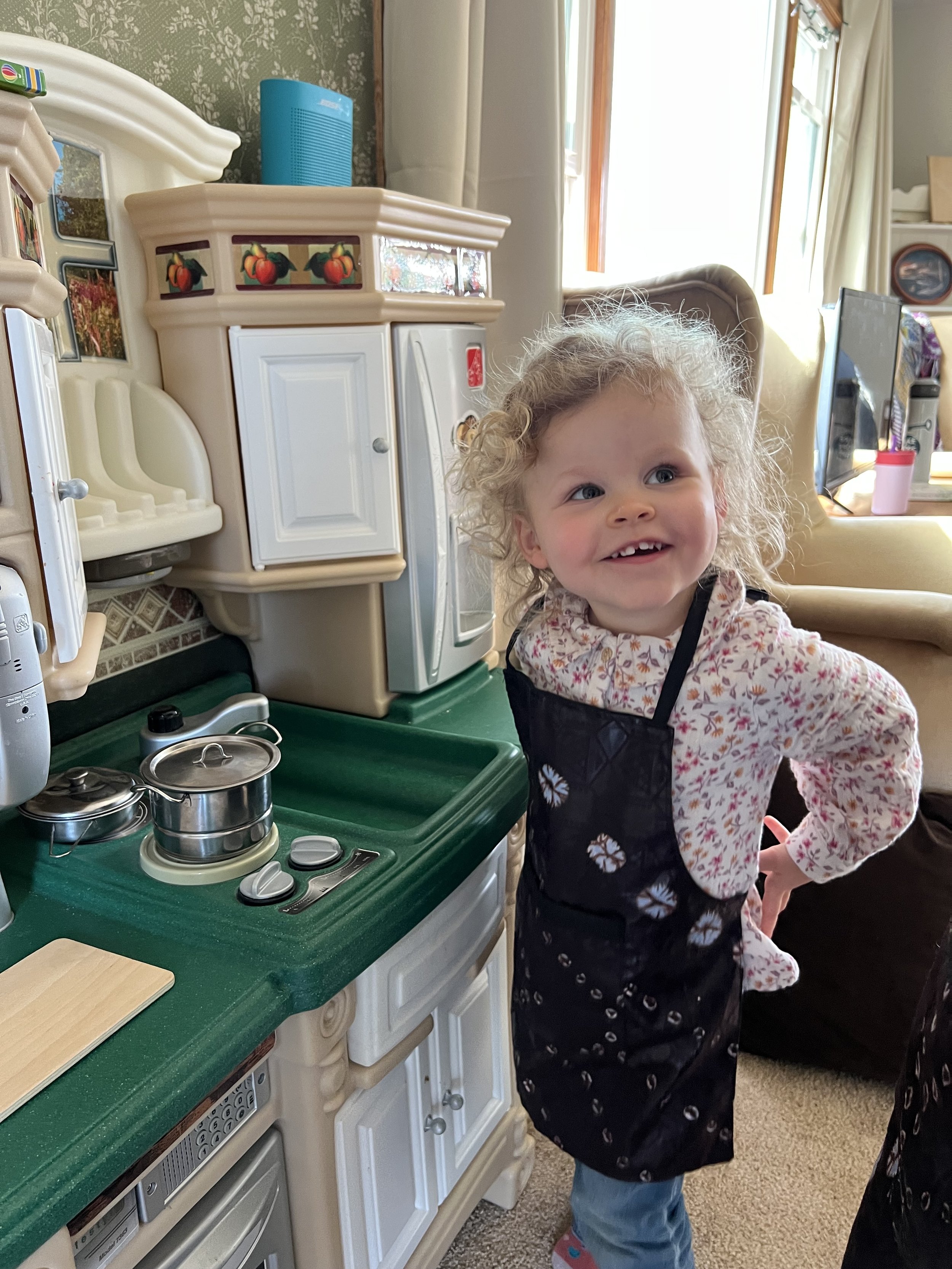 Child Apron 2.jpg