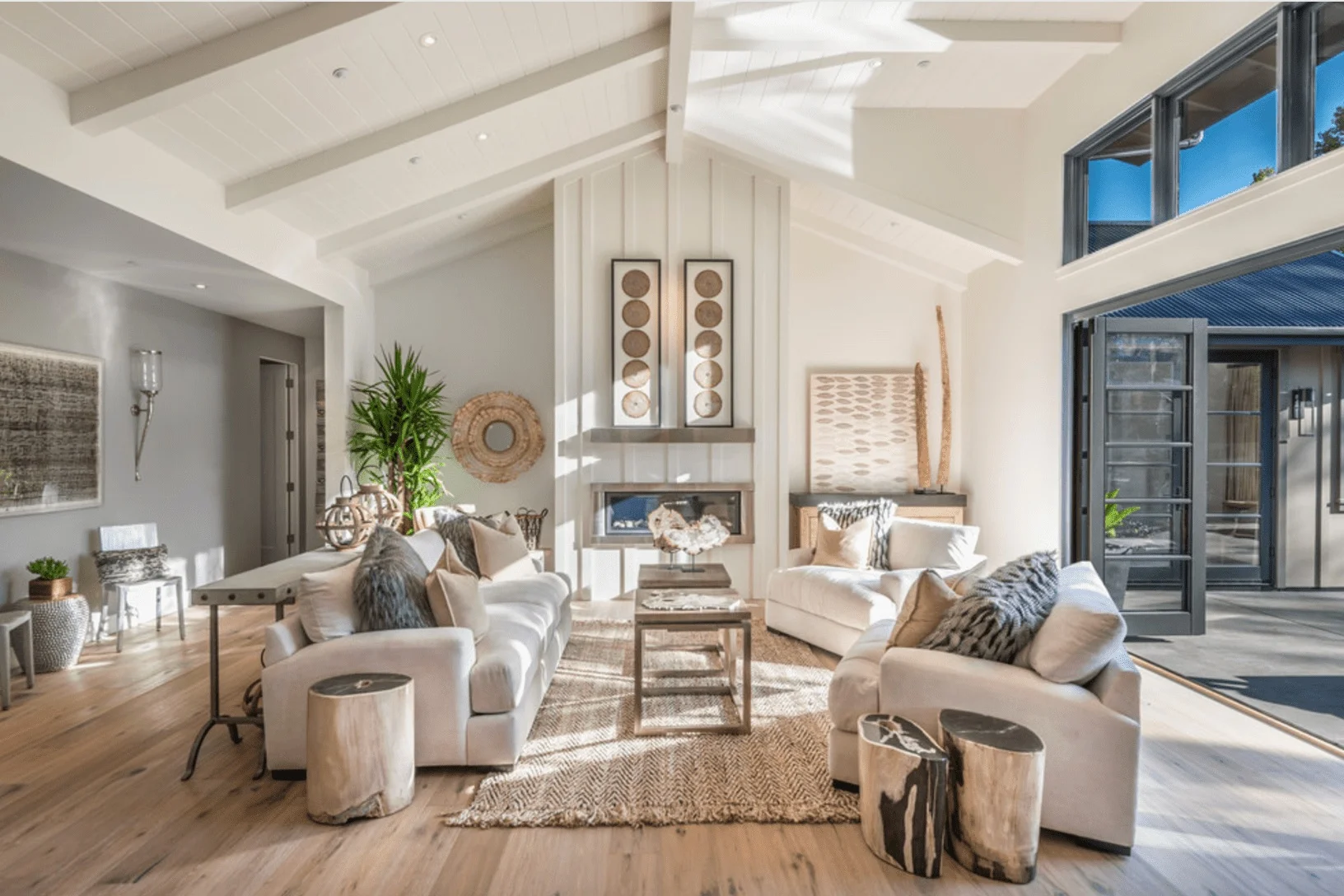 Living-room-in-modern-farmhouse-58e0337b3df78c5162837014.jpg