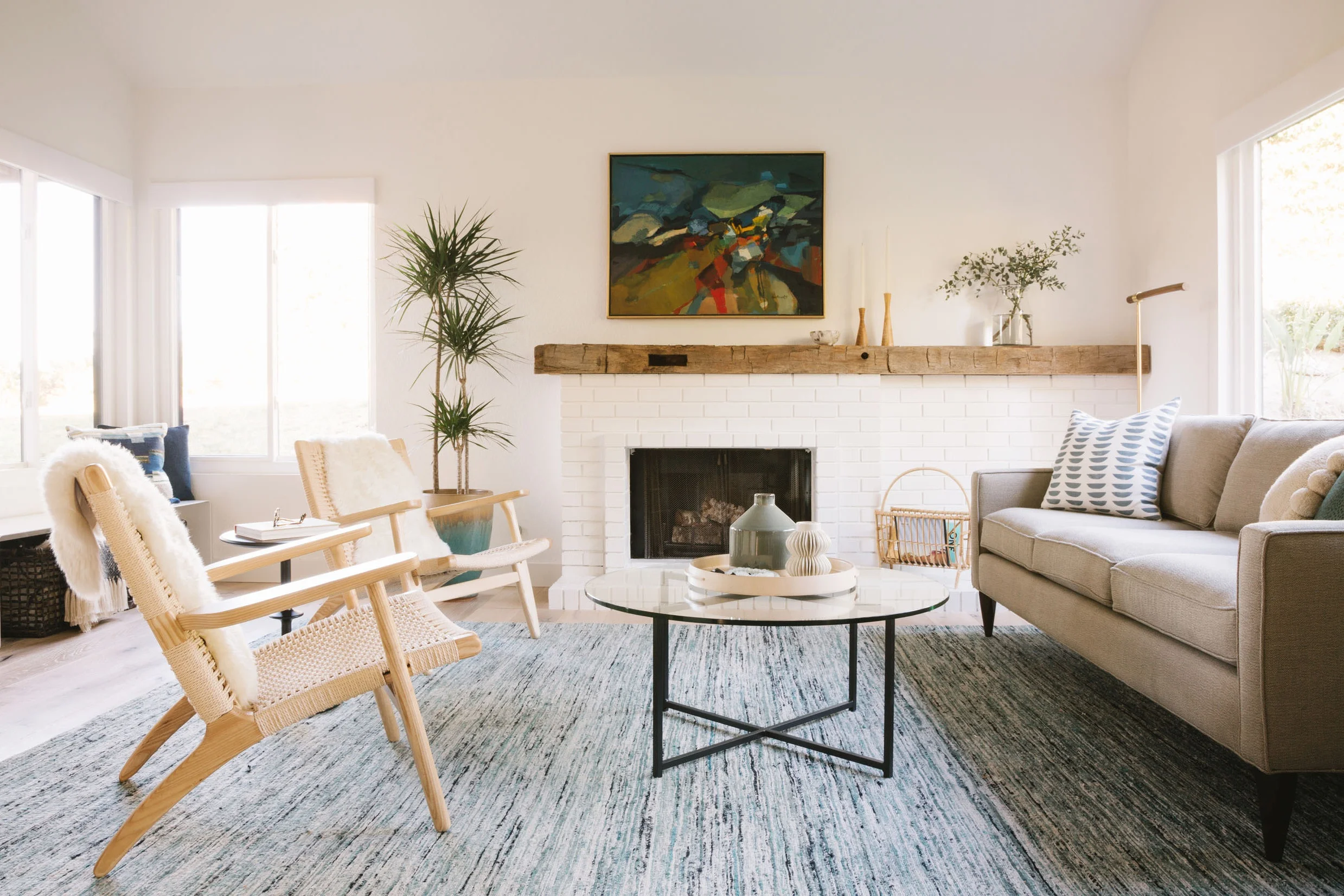 Samantha-Gluck-Emily-Henderson-Palm-Springs-Modern-Living-Room1.jpg