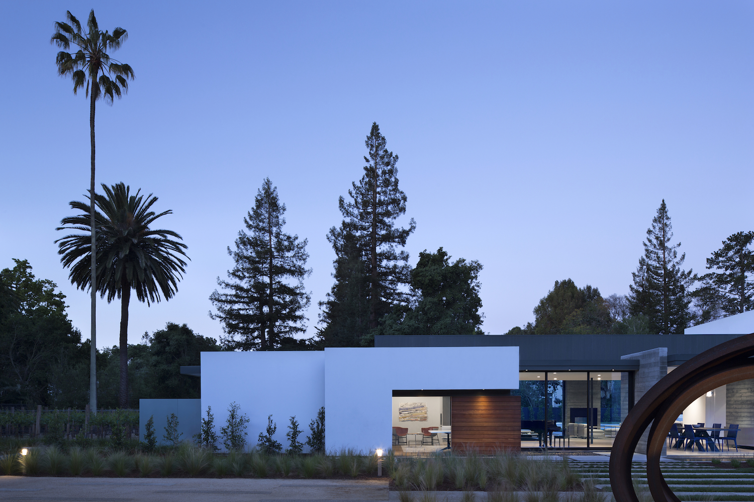 completed in 2013 atherton, ca landscape architect | Christopher Yates from FIELD Landscape Architecture general contractor | Clarum Homes structural engineer | Max Cheng & Associates, Inc. civil engineer | SMP ENGINEERS geotechnical engineer