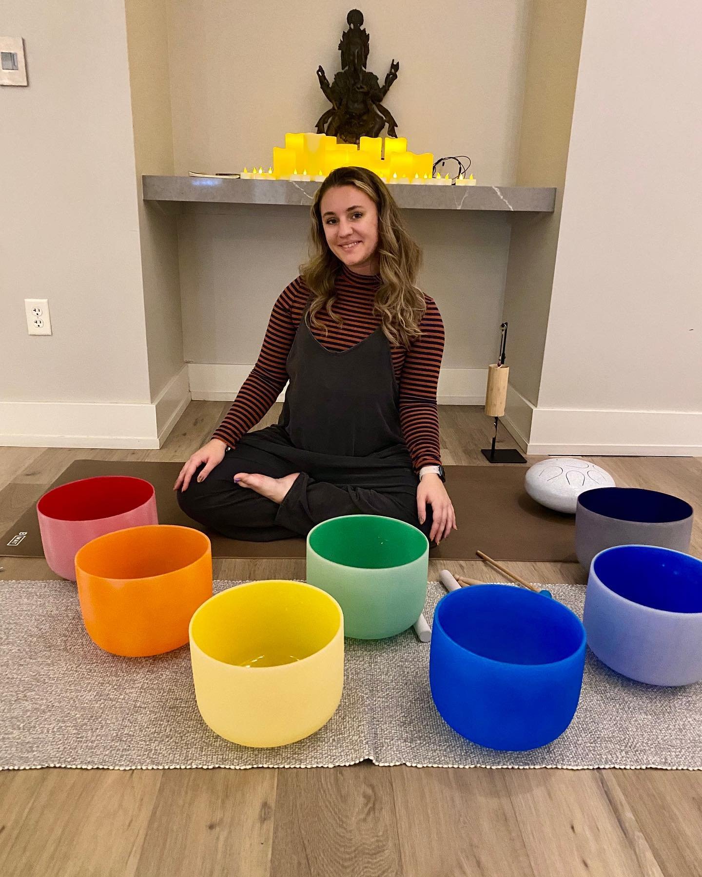 FIND PEACE // Join Holly on Sunday, April 28th at 7:00 PM for a peaceful Yin + Sound Bath experience. You&rsquo;ll leave feeling rested, restored, and rejuvenated. ✨

The perfect way to close out one week and start another in a mindful way. Sign up t