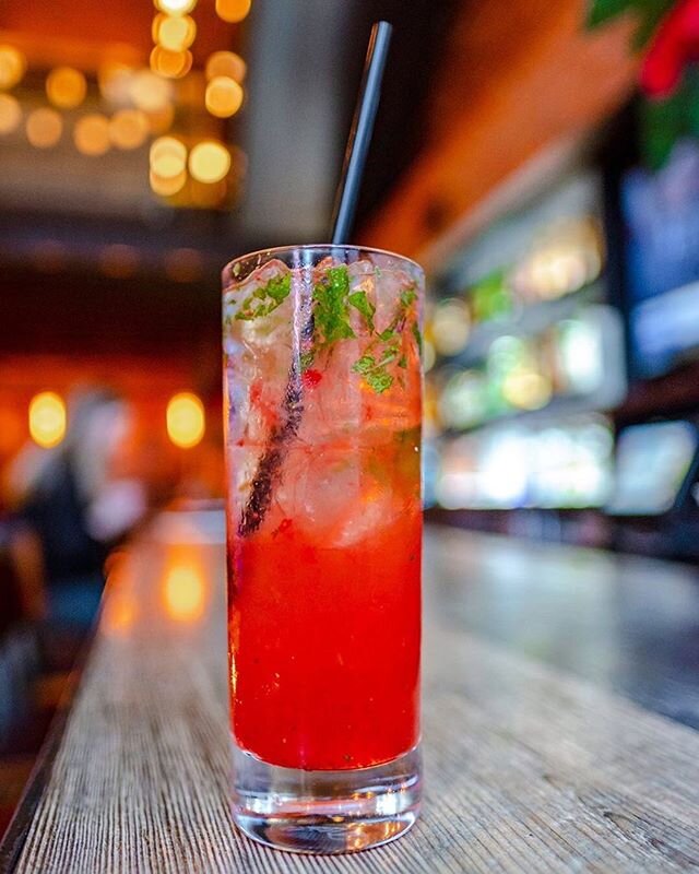 Join us for Happy Hours at all our locations!Happy hour drinks and appetizers all week long. 🍺 🍷 🍹 🍗 
Please call the specific location for more details!
📍: Upper West Side, Downtown, Bronx
📸: @instanycfood