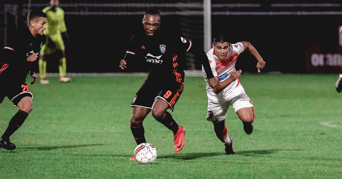 Orange County SC’s Michael Seaton attacks Phoenix Rising FC | Photo courtesy of Orange County SC