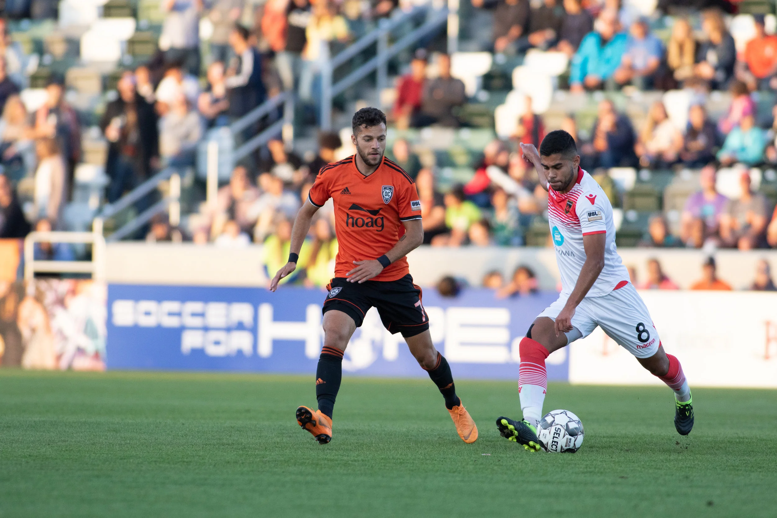 Orange County SC’s Jerry van Wolfgang playing defense in their 2-1 win over Phoenix Rising FC. | Photo courtesy of Orange County SC/Liza Rosales