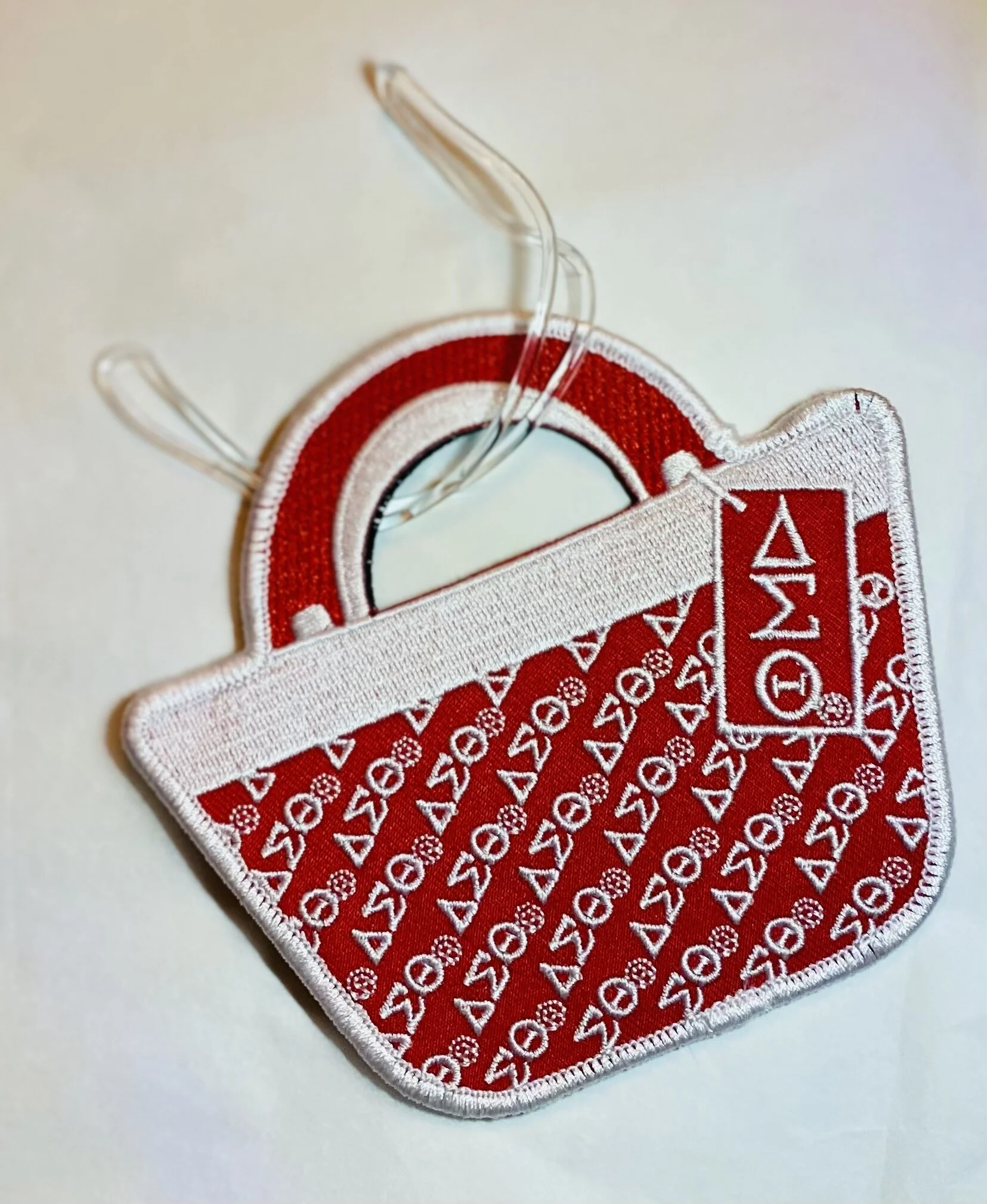 FC3DB1DD-2106-4855-A7C4-AECBF6017AE9