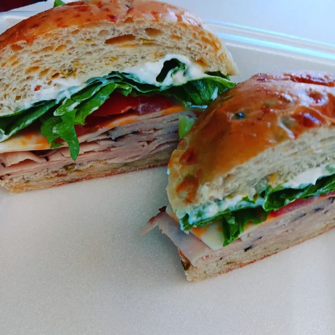 How to achieve the best tasting turkey sandwich? Have it on a green Chile cheddar brioche bun 😍