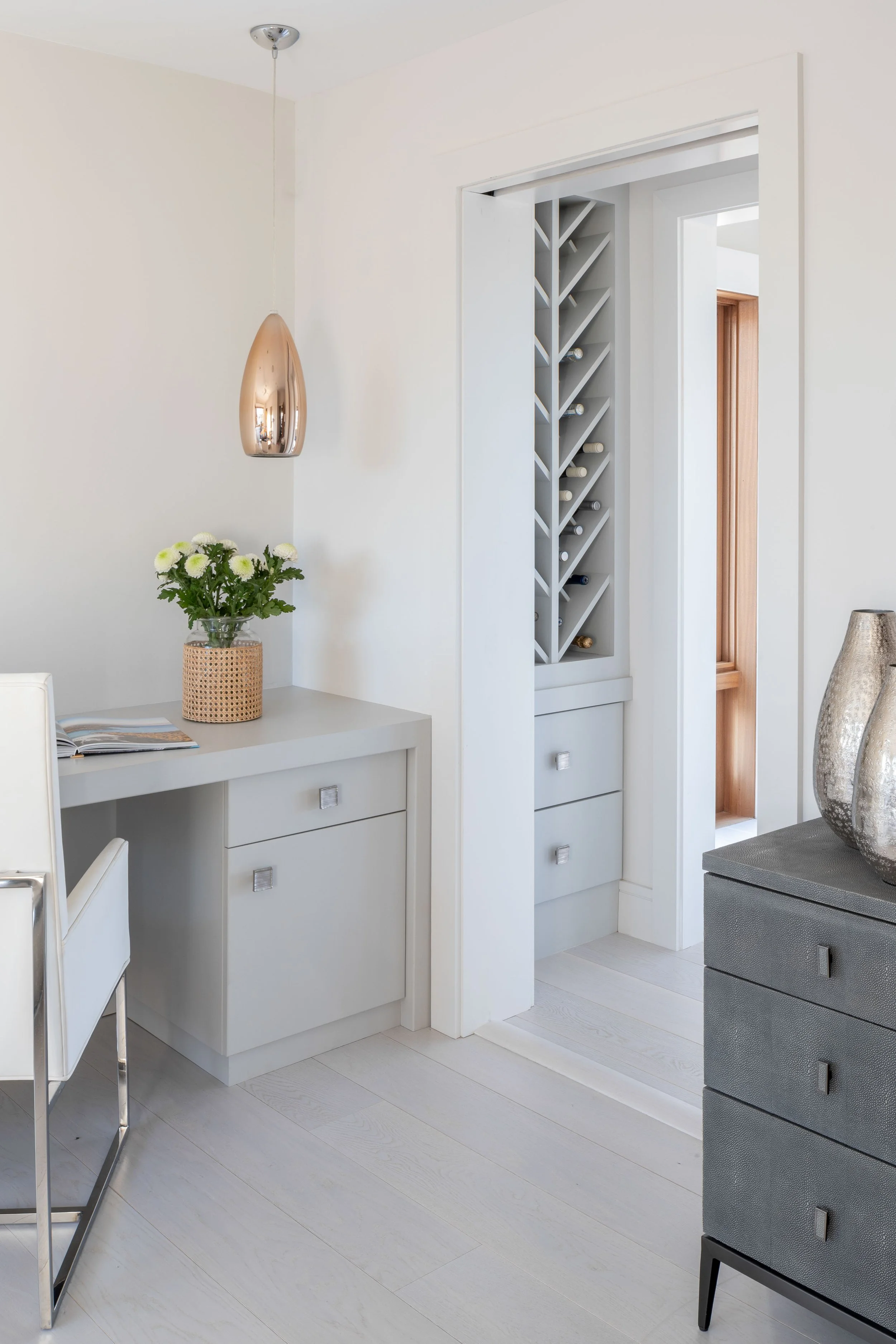 MidCentury Modern Beach House — RBA Architecture Inc.