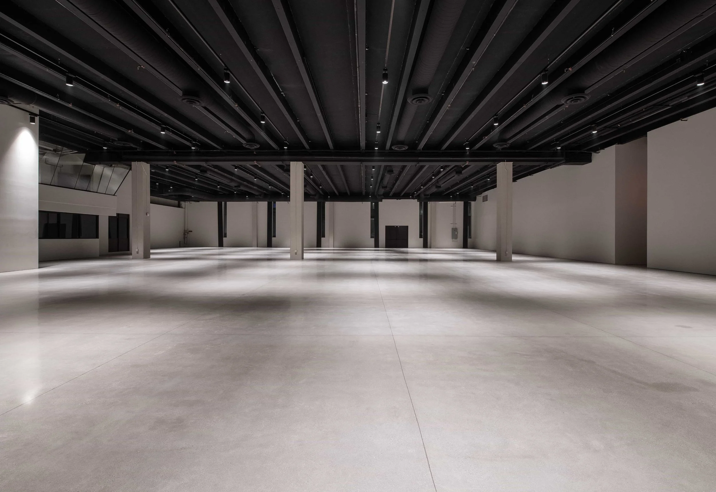 (nya WEST) - The Main Room A.jpg