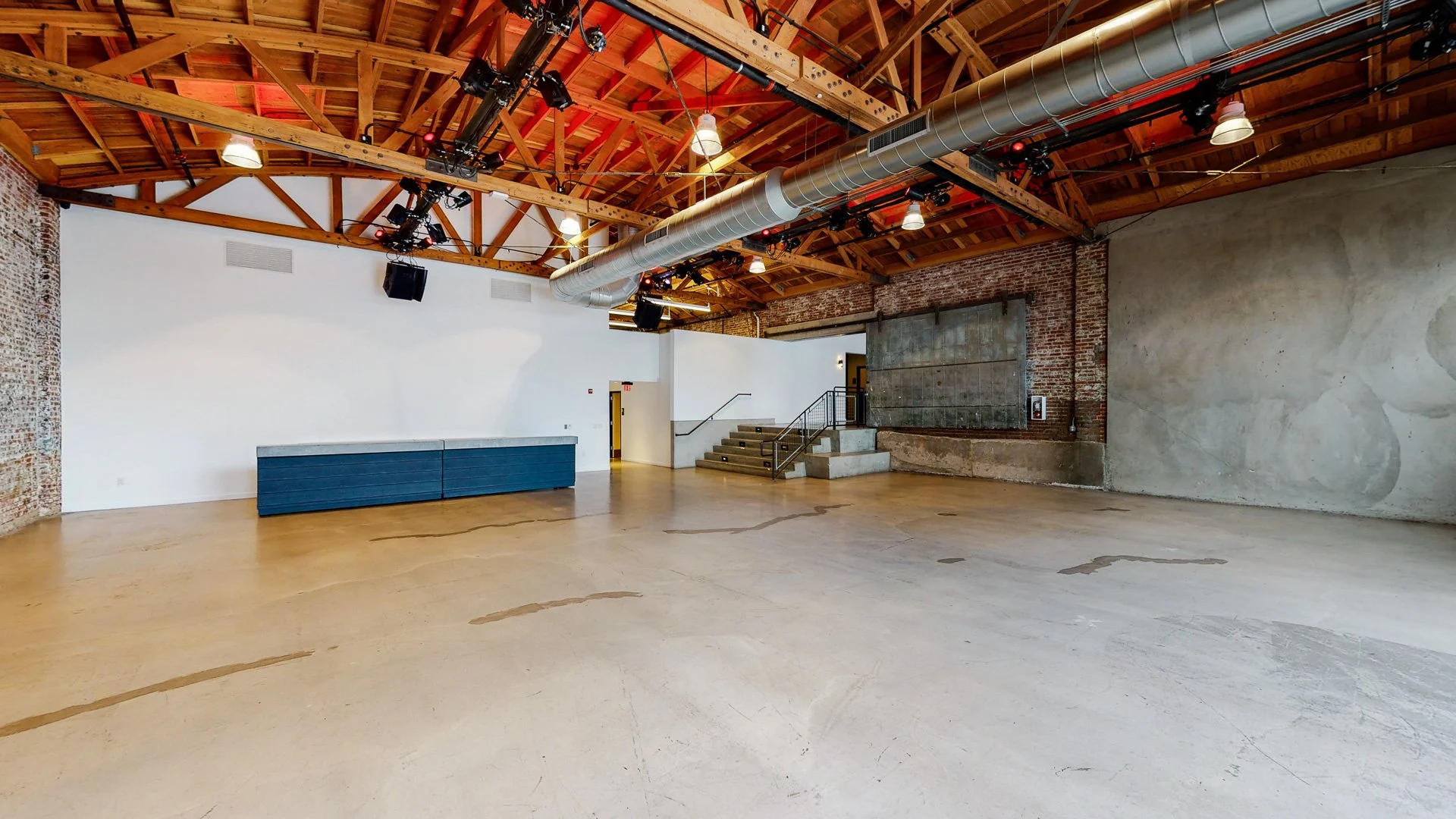 studio 13.jpg