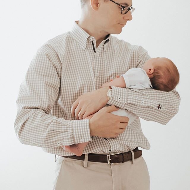 I can&rsquo;t let the day go by without honoring the father behind @thesleepdesigner! His fear of sleep deprivation before our first baby is what drove me to read #allthebooks and ultimately learn that I love teaching about baby sleep and coaching pa