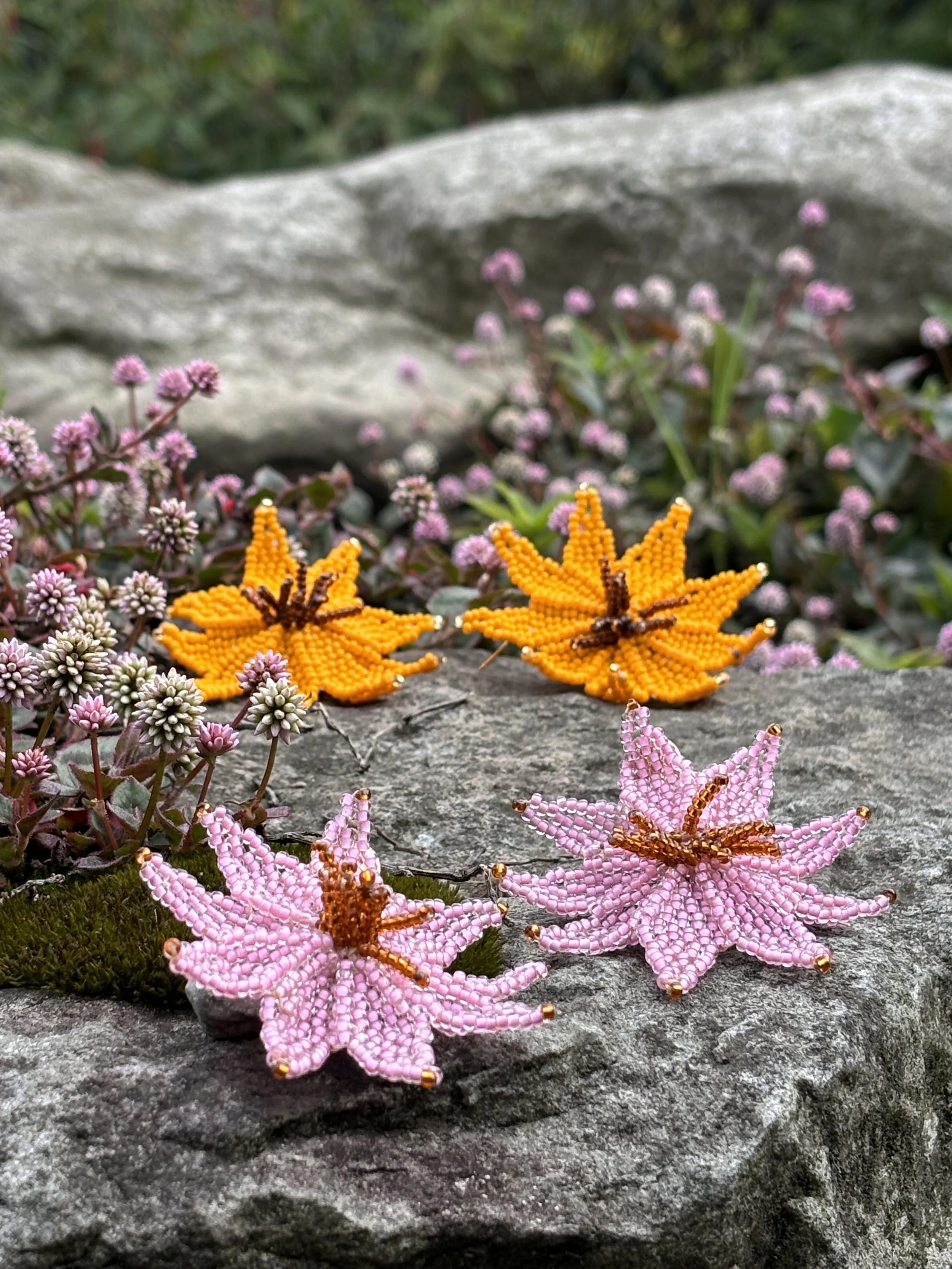 Chaska - 9 Petals Stud