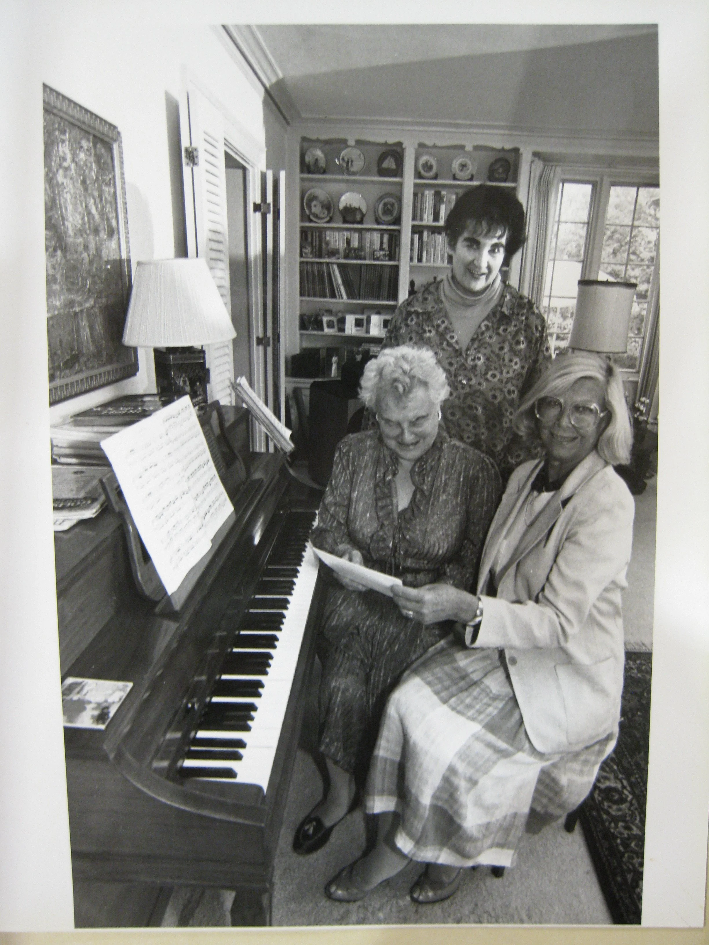 1990 Mona O’Donovan, LeVon Poquet, Elaine Nerenberg Newberry.JPG