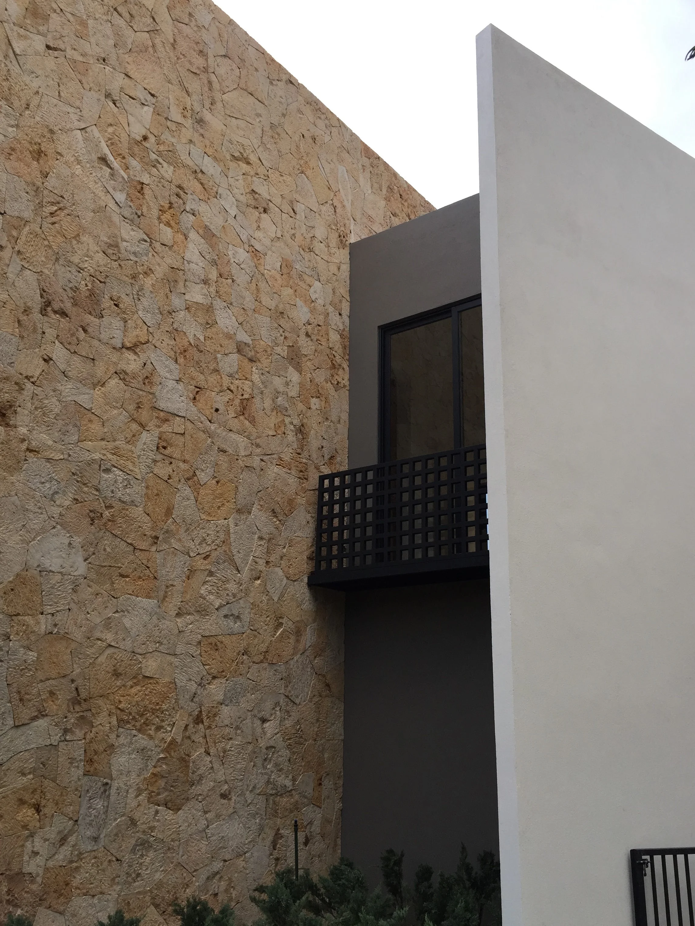 02_Exterior Lateral.jpg