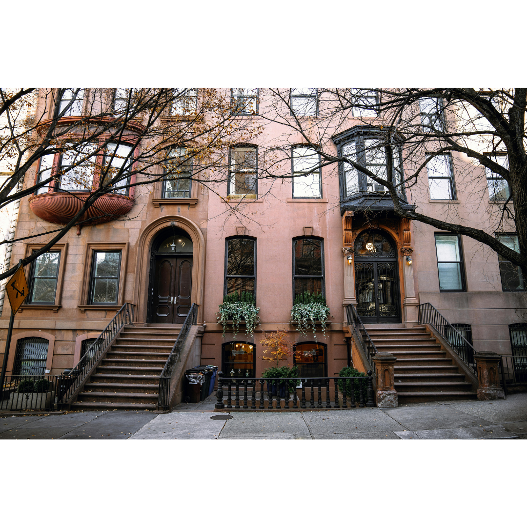 Brooklyn brownstones with fall foliage. Represents online therapy for women in New York state and throughout New York city to manage endometriosis and chronic pelvic pain conditions.