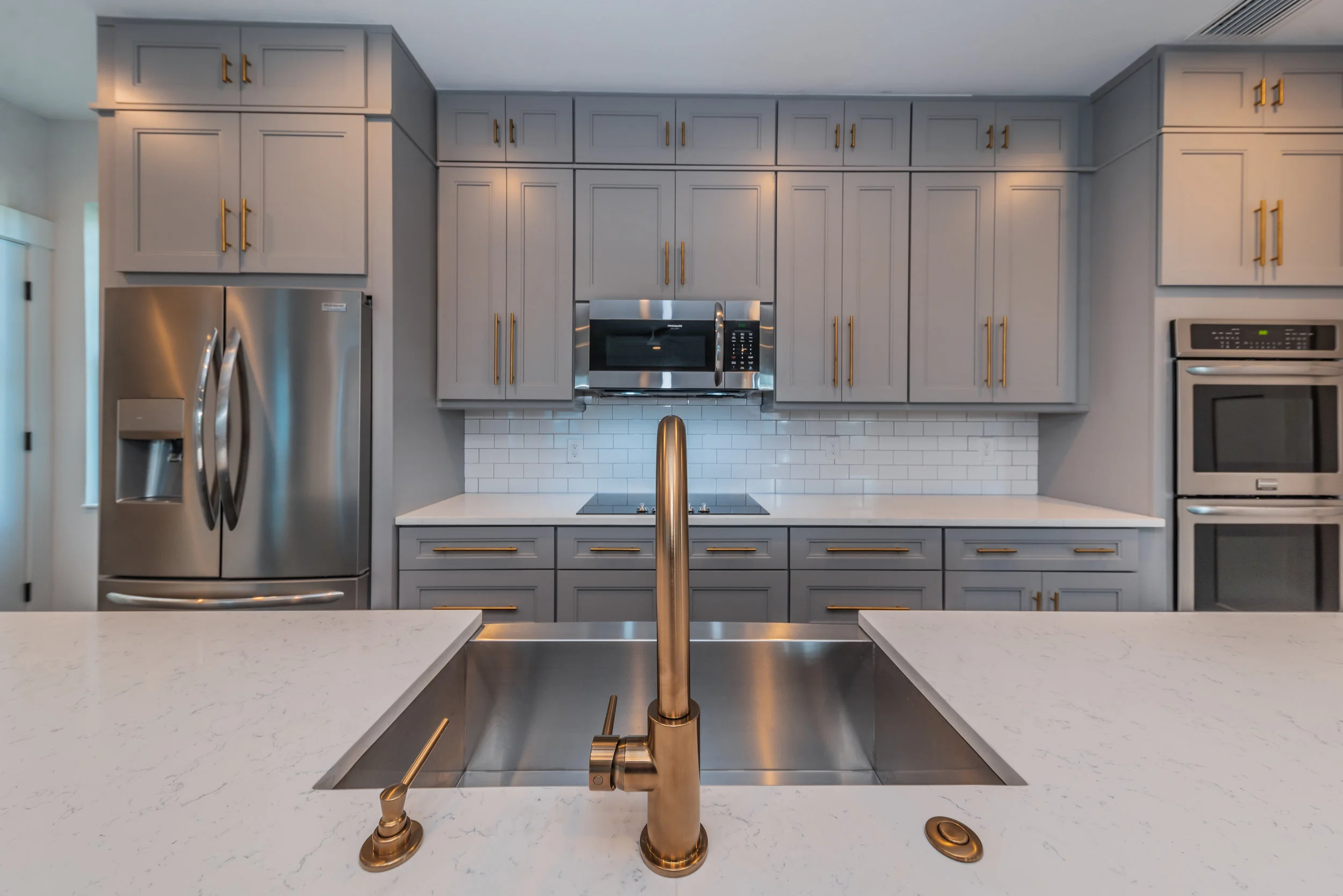 Kitchen2-3.jpg