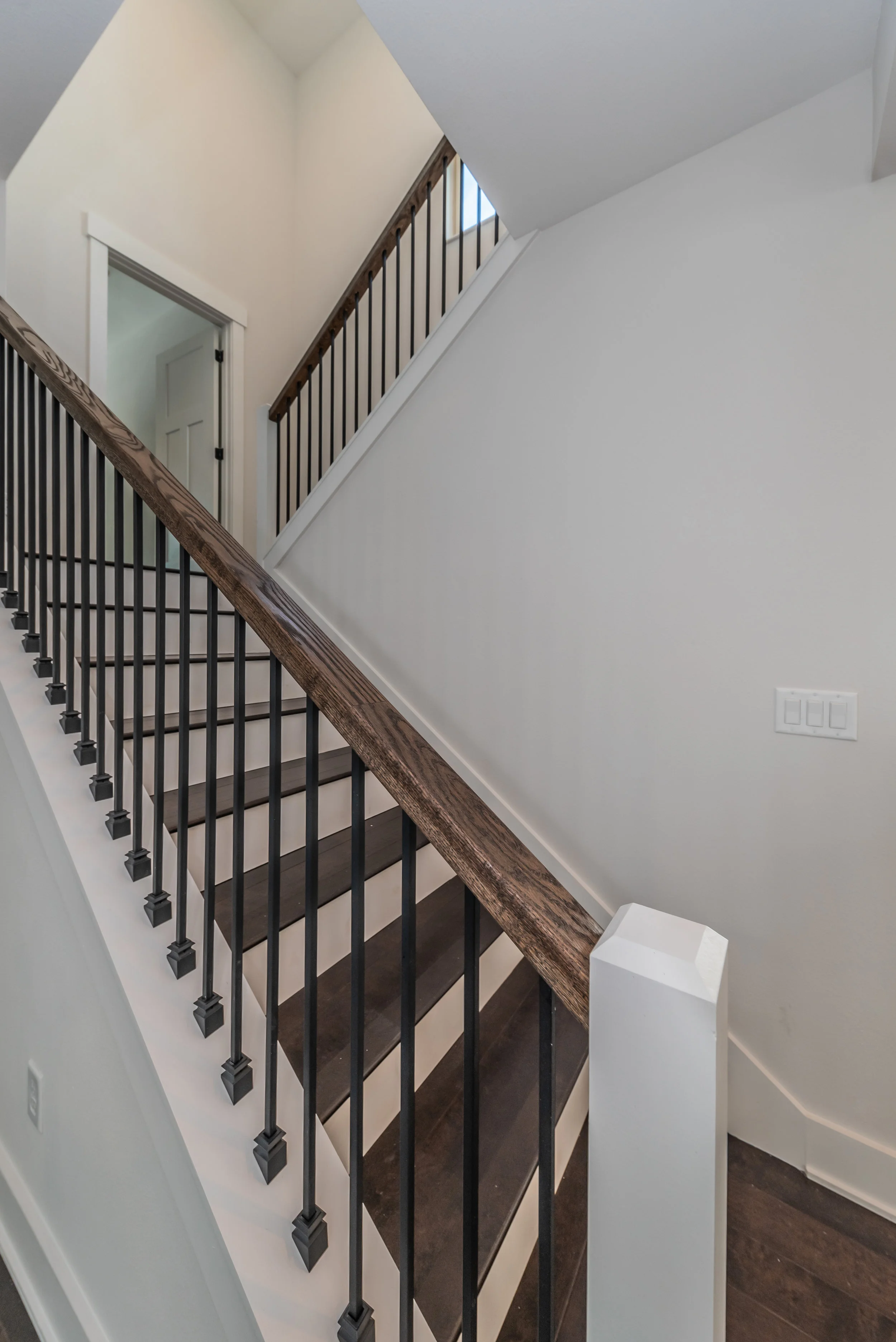 Staircase1-2.jpg