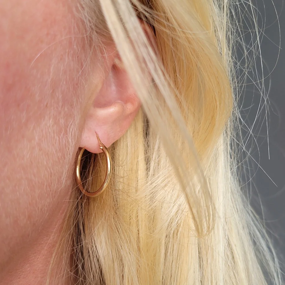 Vintage 9ct Gold Slim & Sleek Tube Hoop Earrings