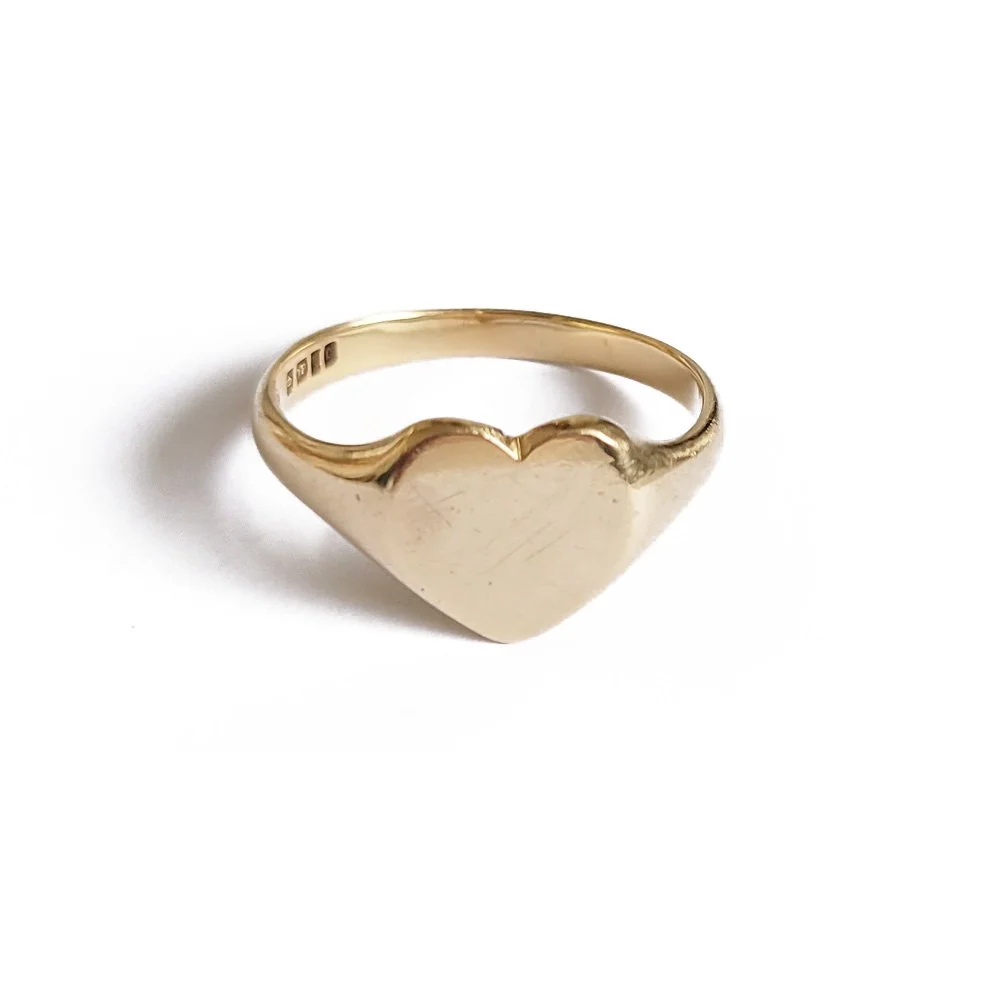1950s 18ct Heart Signet Ring