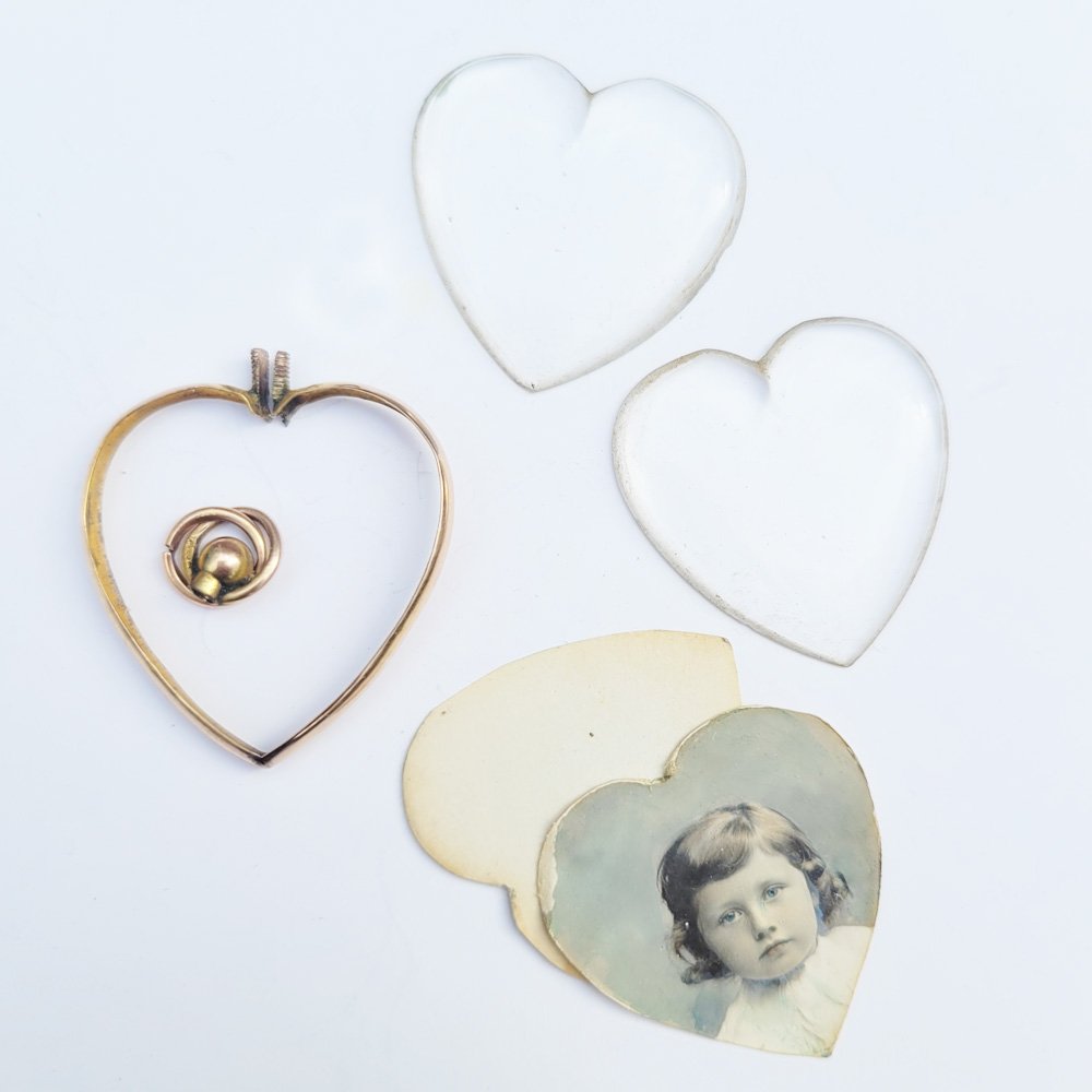 Antique 9ct Gold Double Sided Heart Locket
