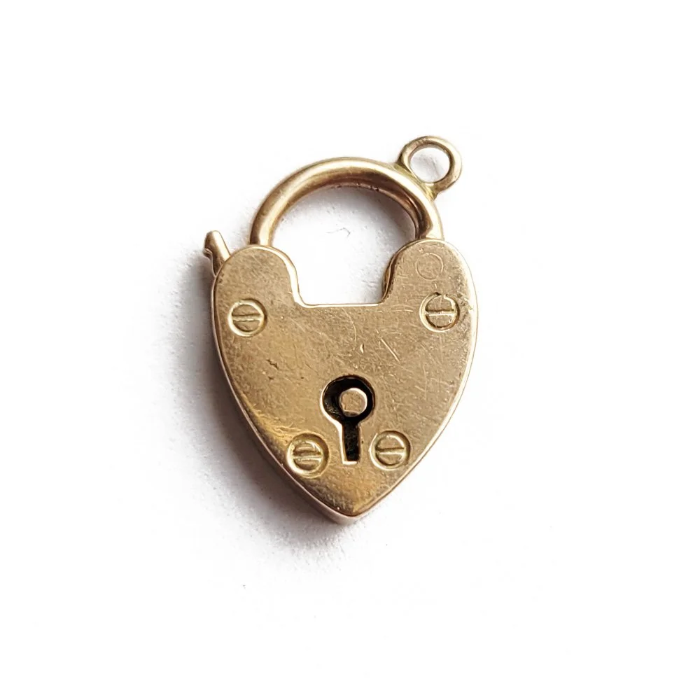 Heart padlock 9C4.jpg