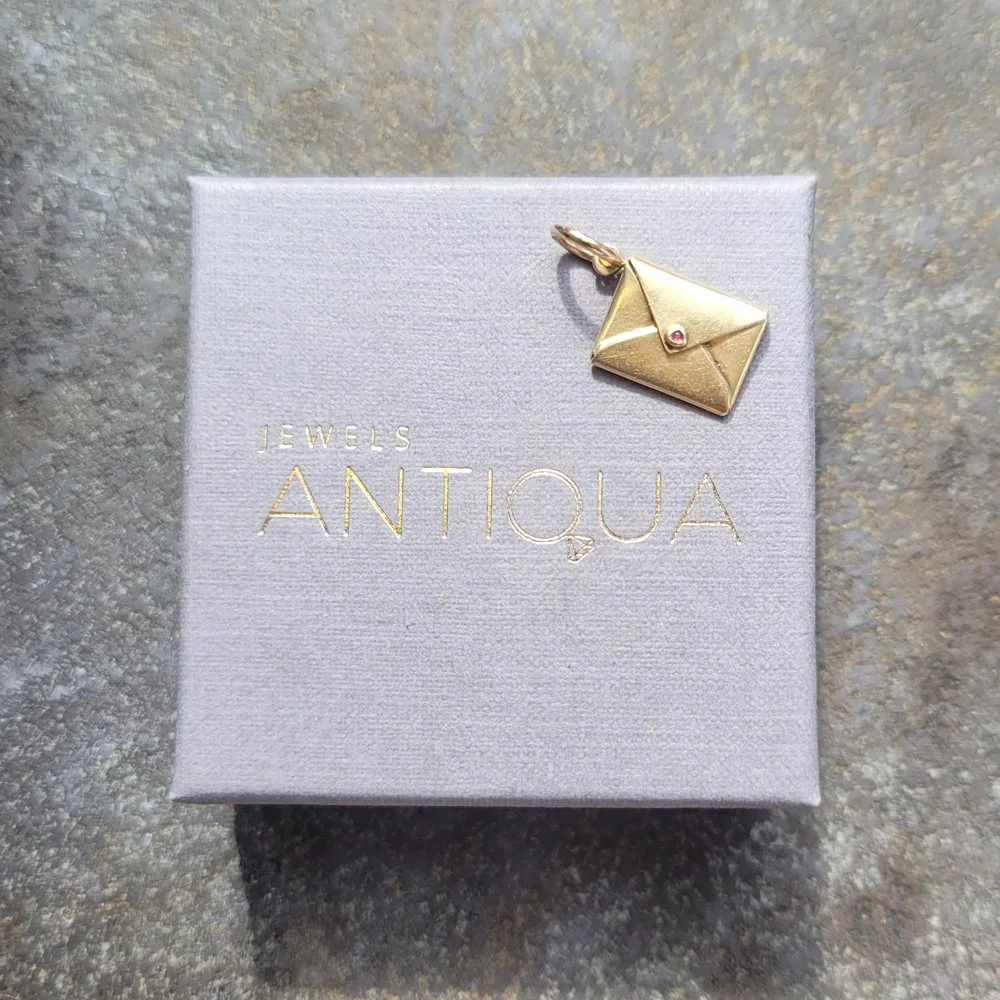 Super Sweet Antique 18ct Gold Envelope & Letter Charm/Pendant