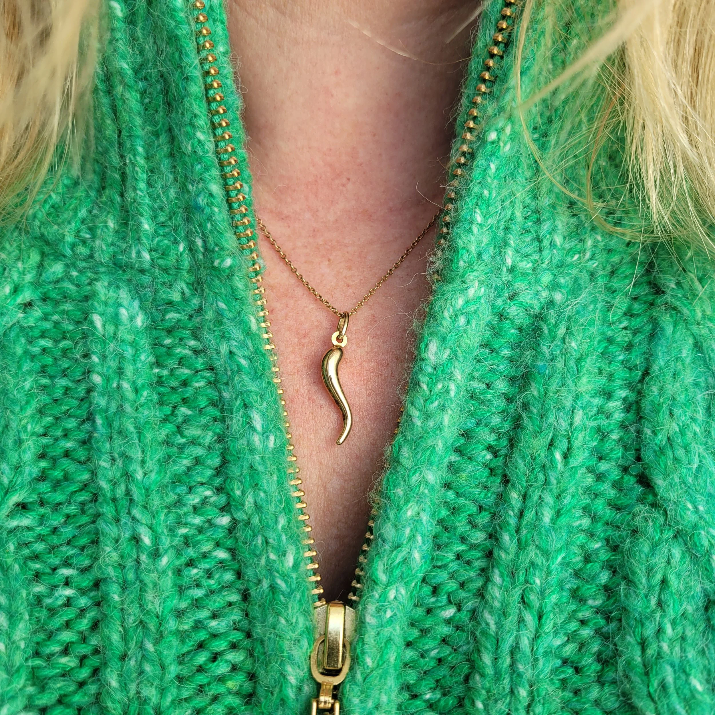 Vintage 9ct Gold Cornicello Pendant by Uno A Erre