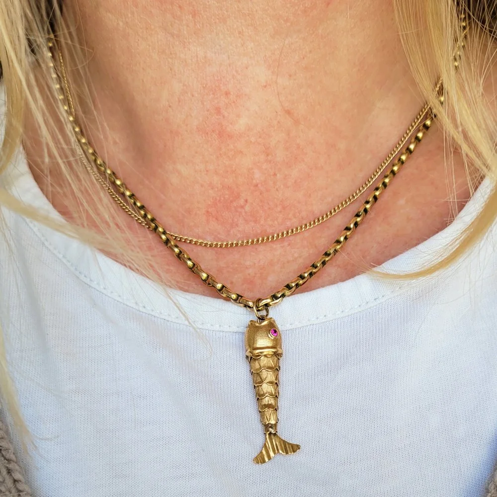 Vintage 18ct Gold Articulated Fish Pendant